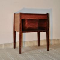 Table de chevet danoise Poul Hundevad en bois de palissandre