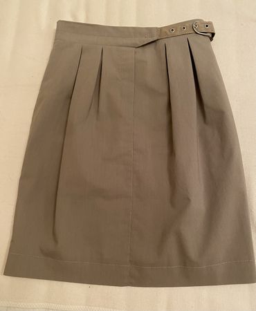 Rock von Fabiana Filippi, neu. Taille 36, Länge 54 cm.