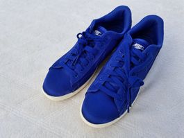 NEU! Coole Violette Nike Sneaker Gr. 40