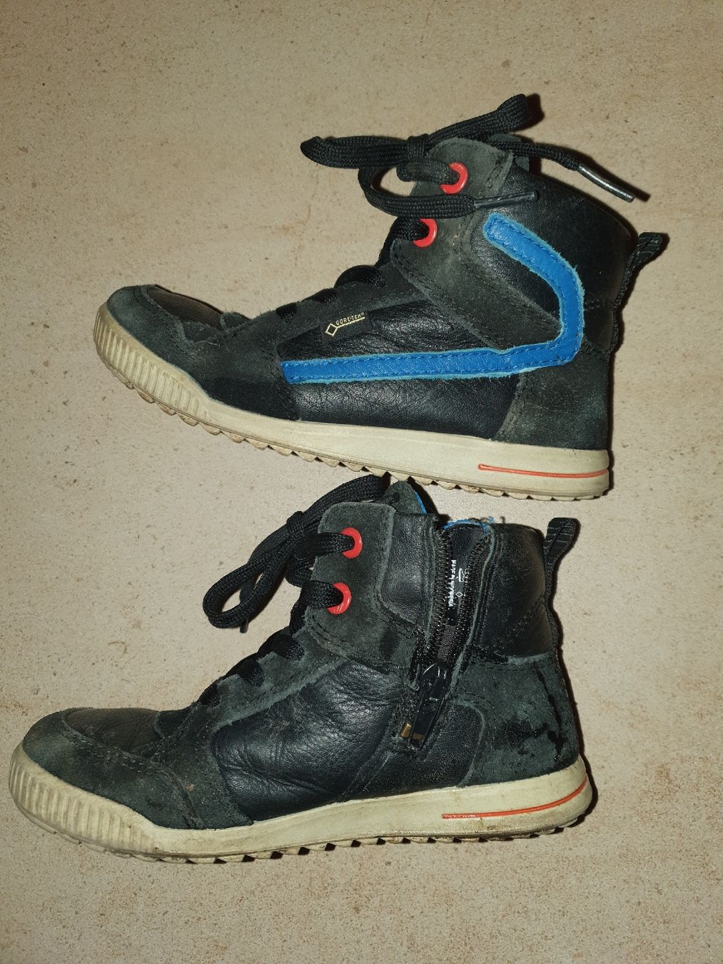 Ecco Scarpe per ragazzi: Halbhohe Ecco Lederschuhe Grösse 29 Goretex – Usato da Uetendorf venduto da Judi80