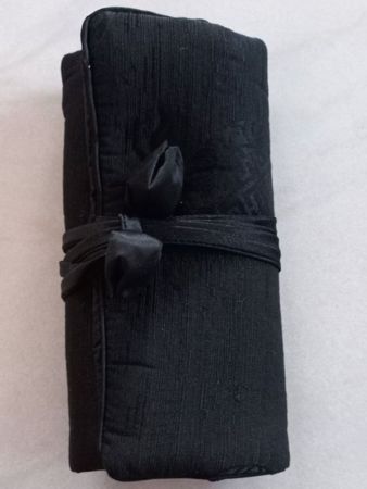 Schmuck Seiden Rollen Tasche, schwarz