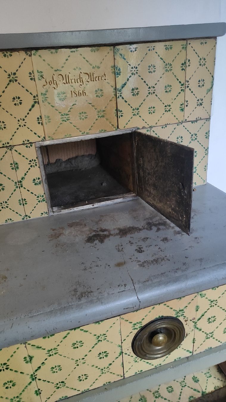 Altri mobili d'antiquariato: Mini Kachelofen  – Usato da Wiesendangen venduto da swissyphus 3