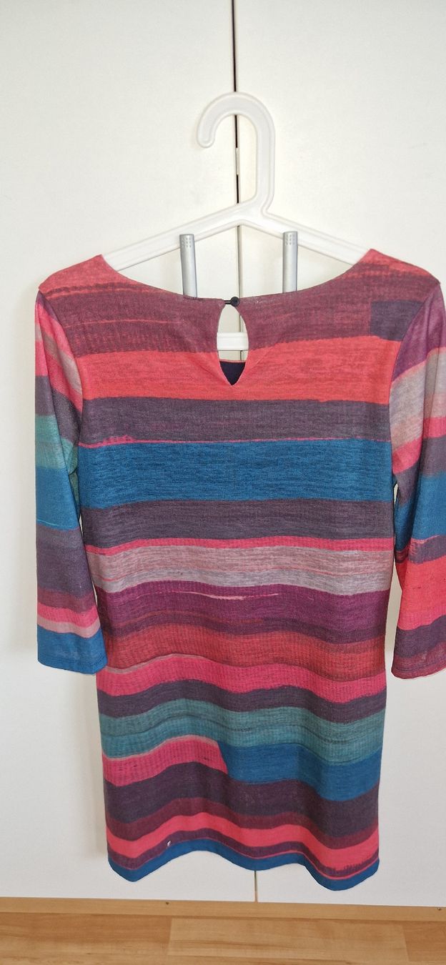 Desigual Robes: Robe Desigual rayée multicolore taille M – D'occasion à Bercher par Dusudouest 1