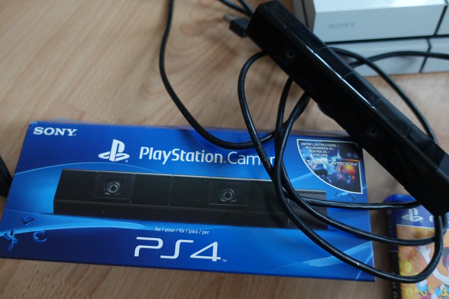 Sony Console: PS4 White Game Konsole inkl. Spiele, Controller, Kamera – Usato da Ettiswil venduto da maimaiswiss 5