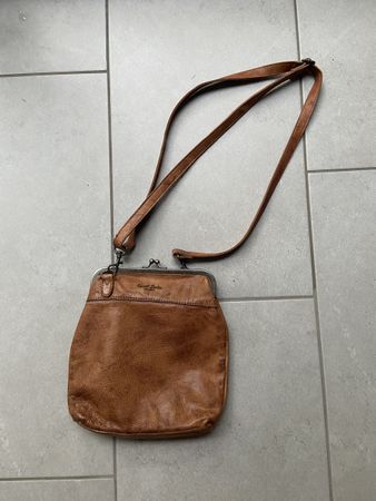 Gusti Leder Handtasche „Karlotta“