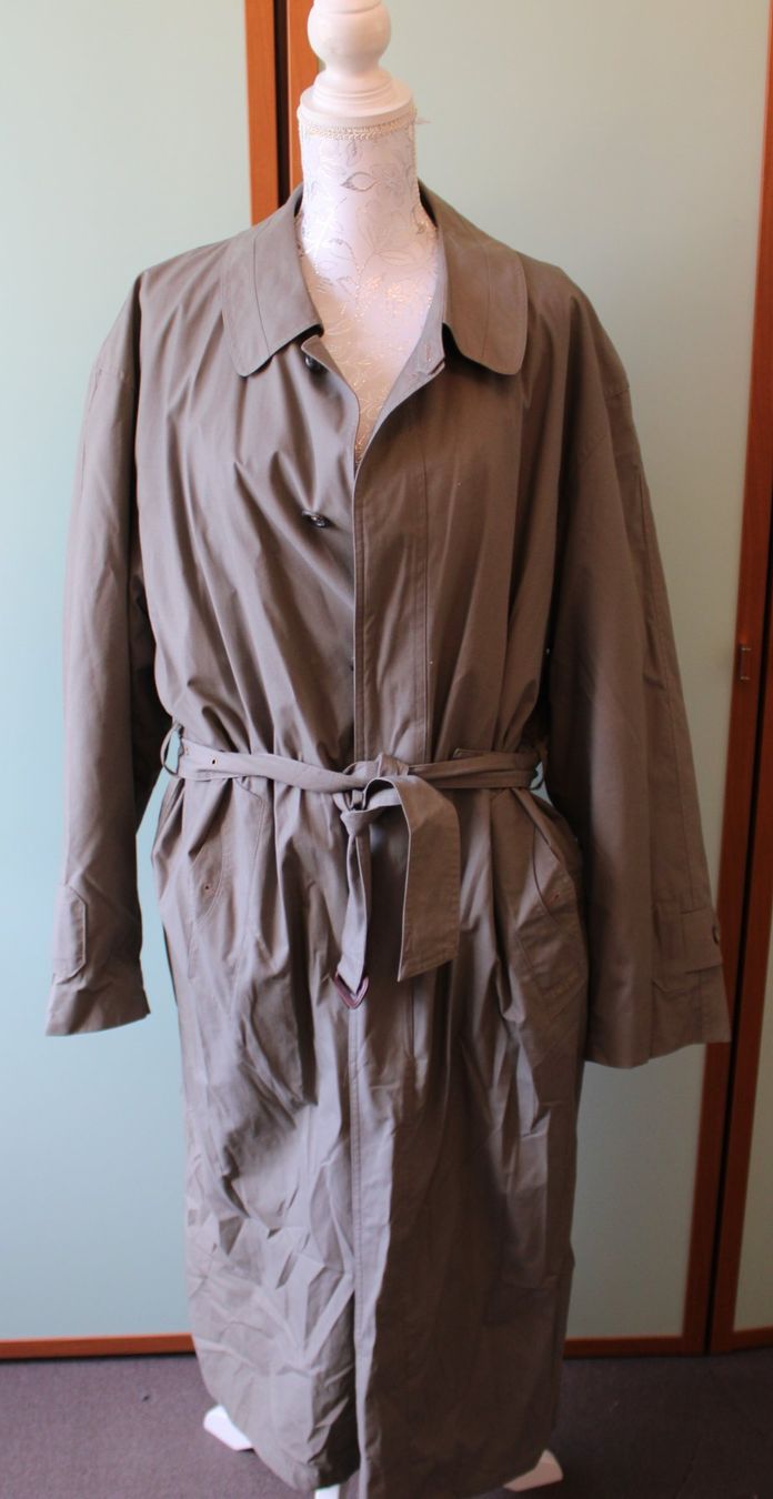Bugatti Mäntel: Trenchcoat von *BUGATTI* – Gebraucht aus Schaan von antikes_und_kurioses 4