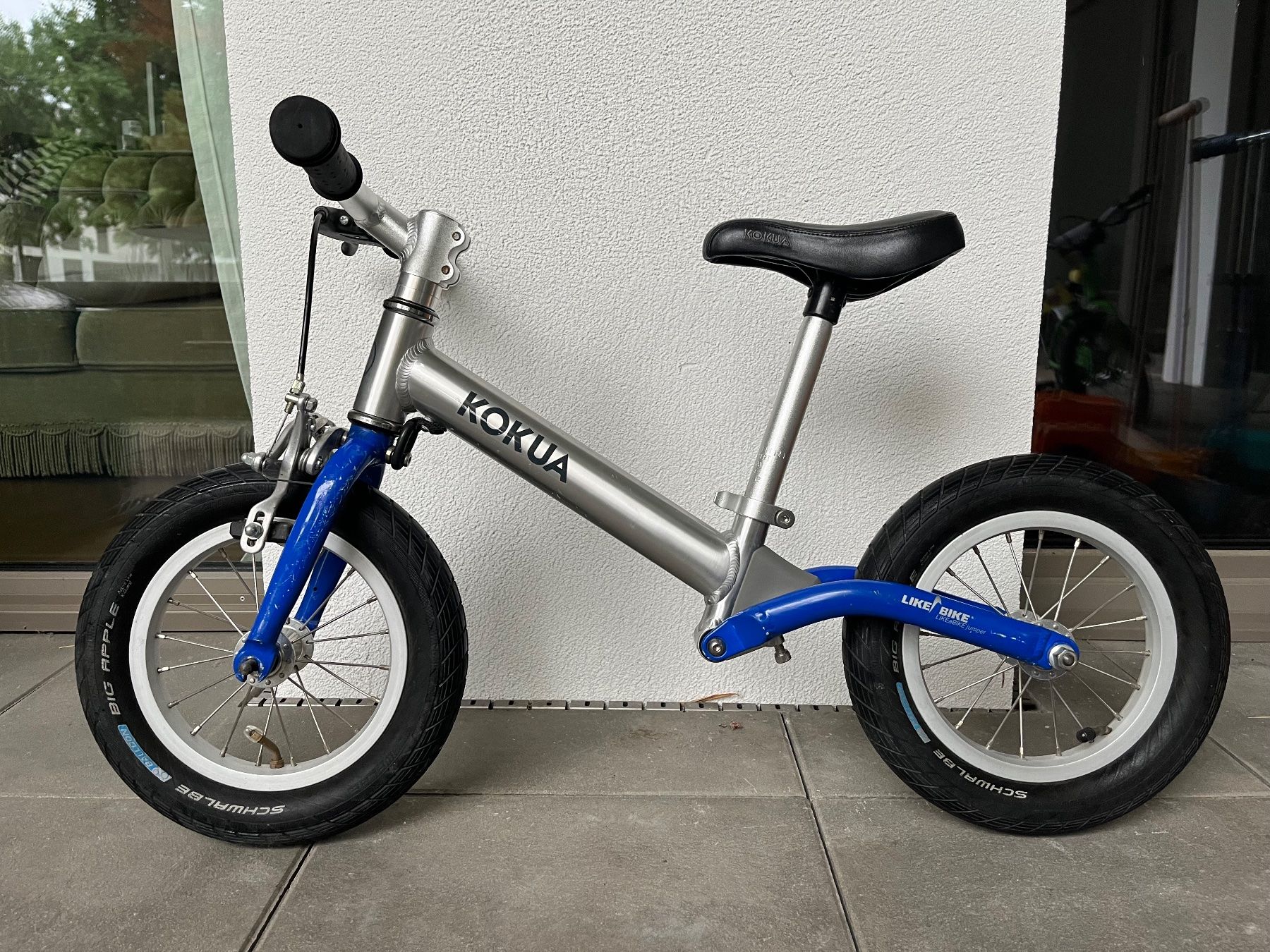 Likeabike Veicoli per bambini: KOKUA LIKEaBIKE jumper / Neuer Gummi – Usato da Emmen venduto da busybiscuit