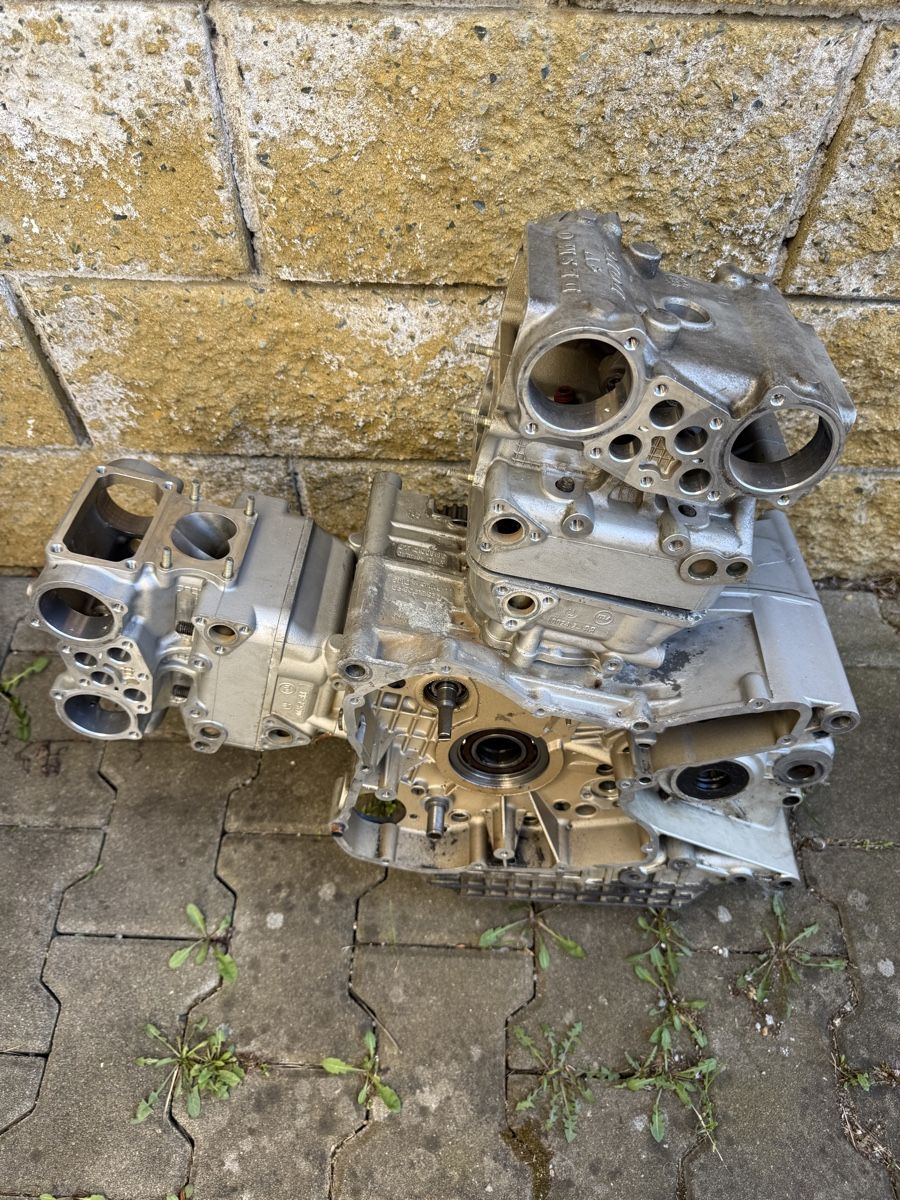 Ducati Motori: Moteur nu Ducati 748 idem 916 996 – Difettoso da Cossonay-Ville venduto da Jeromek 5