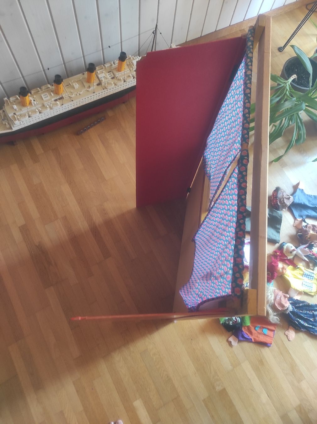Spielzeuge: Kasperlitheater  – Gebraucht aus Romanshorn von dan_hxj9 2