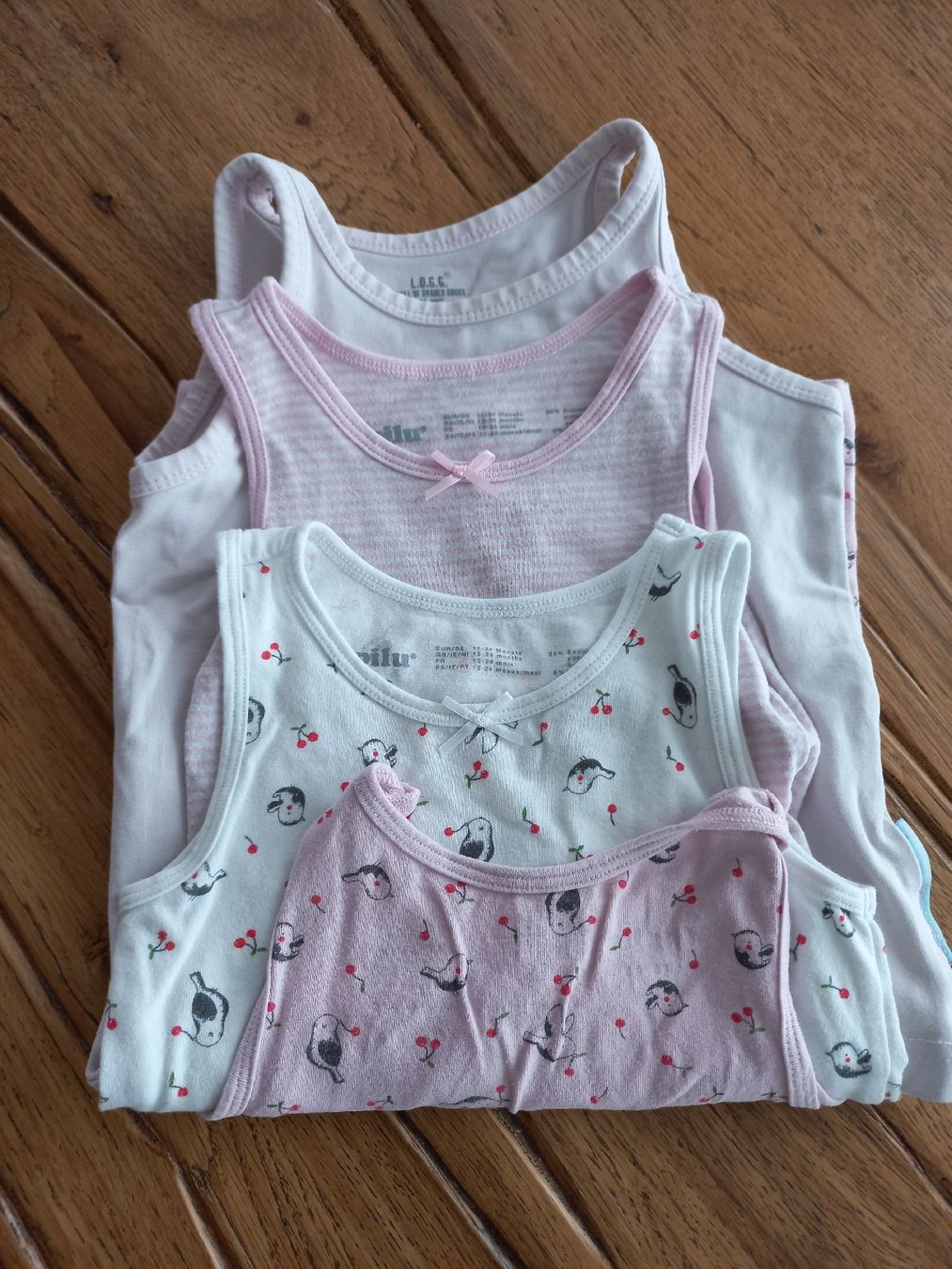 Lotti & Set di vestiti: Süesses Mädchen Kleiderpaket, Grösse 86/92 – Usato da Appenzell venduto da pri_tc9t 2