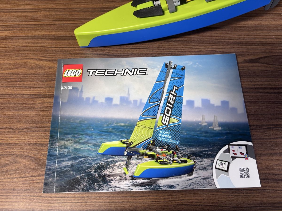 Lego Jeux de construction: LEGO Technic Katamaran 42105 – D'occasion à Gerlafingen par Marcryter 3