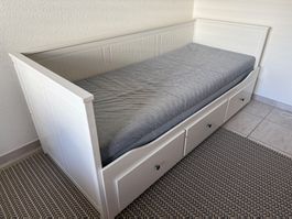 IKEA HEMNES Tagesbett mit 3 Schubladen inkl. 2 Matratzen
