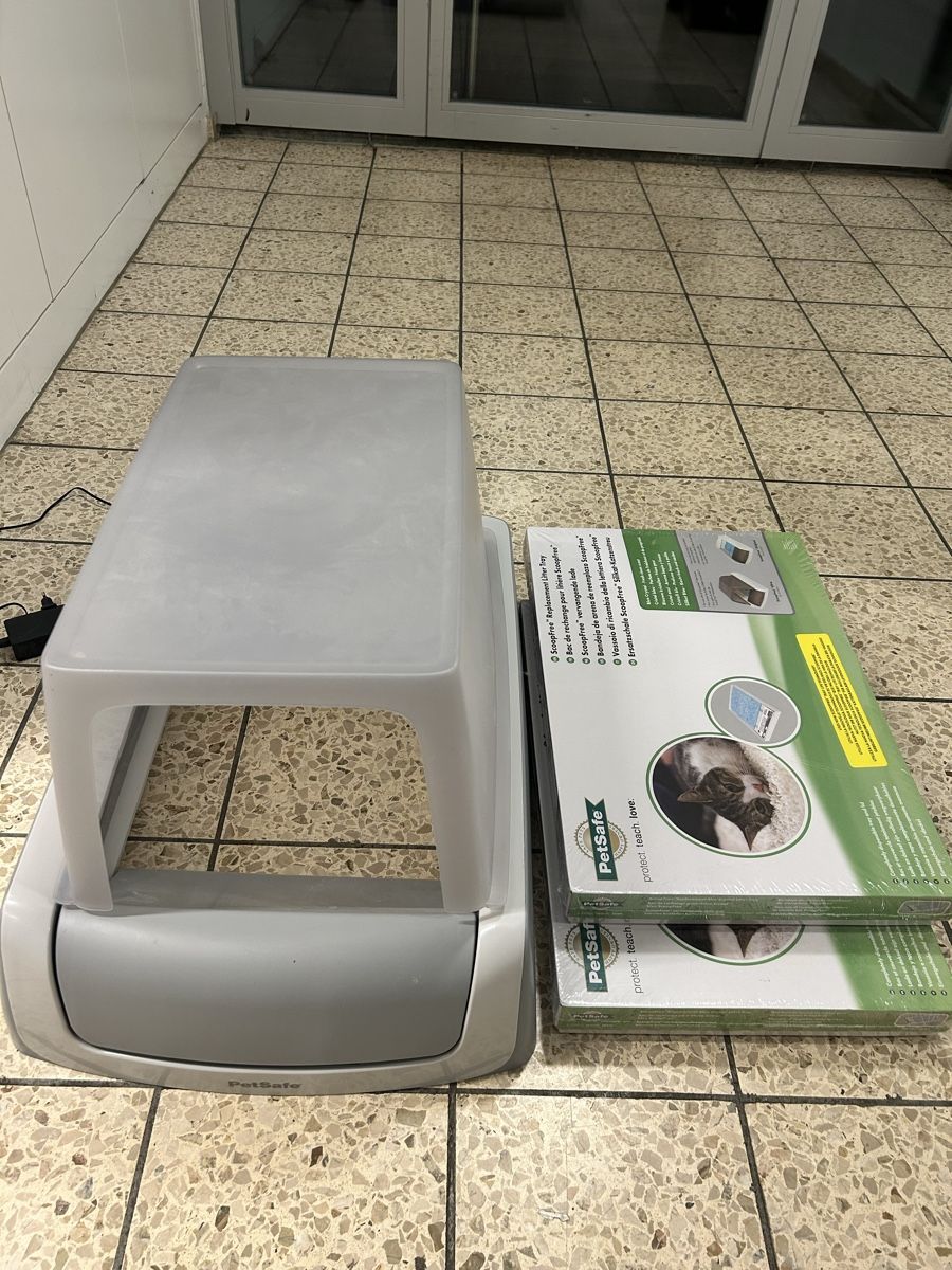 WC: Petsafe automatic katzentoilette – D'occasion à Basel par ves_yxb5
