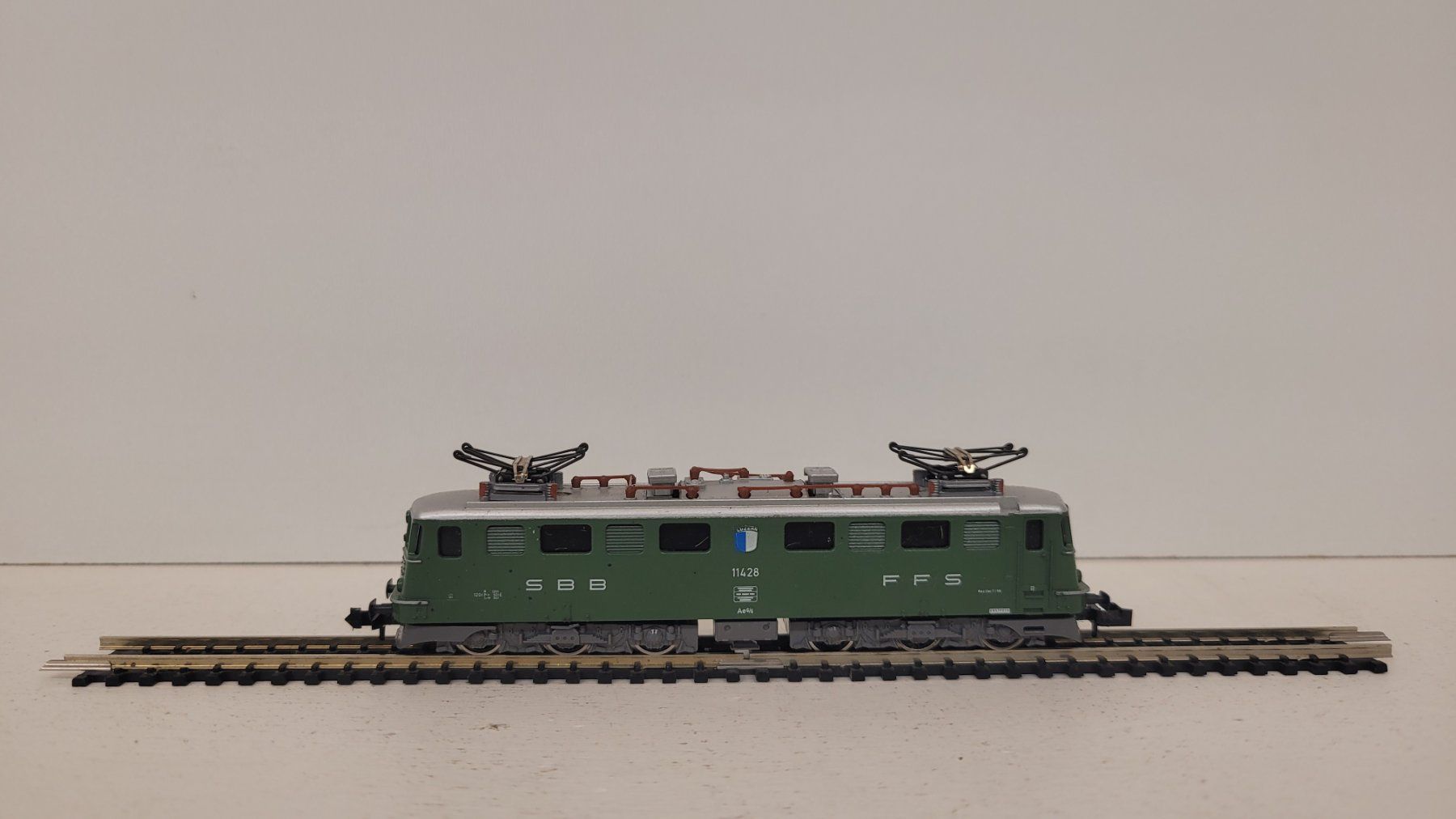 Trix Modellini di ferrovie: Spur N Minitrix 12891 SBB Ae 6/6 GEPRÜFT – Usato da Büsserach venduto da ModellbahnDepot 2
