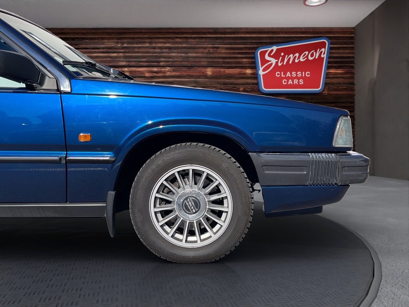 Volvo Automobili: VOLVO 780 Bertone - ab MFK! – Usato da Au SG venduto da Simeon-Cars 3
