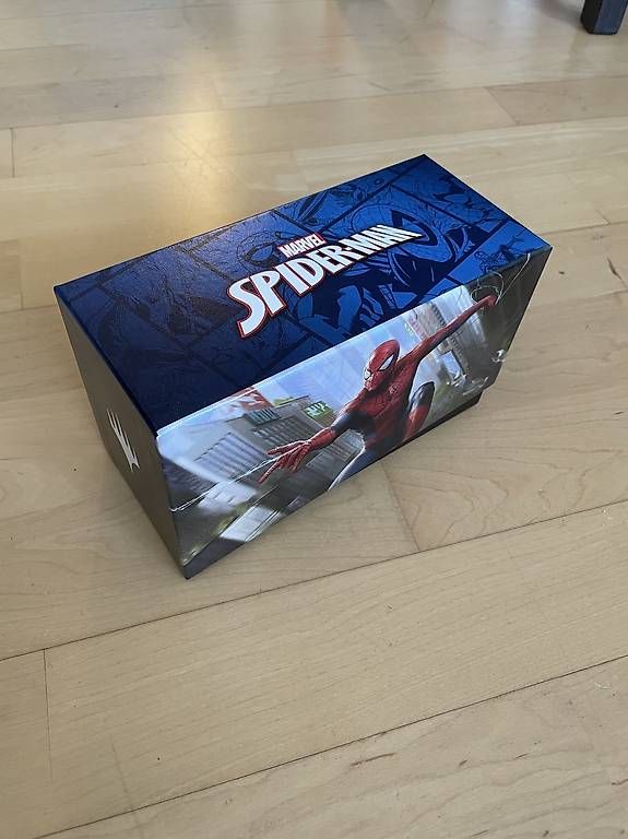 Spielzeuge: MTG Spiderman Karten + Box – Gebraucht aus Lommiswil von Secretnik