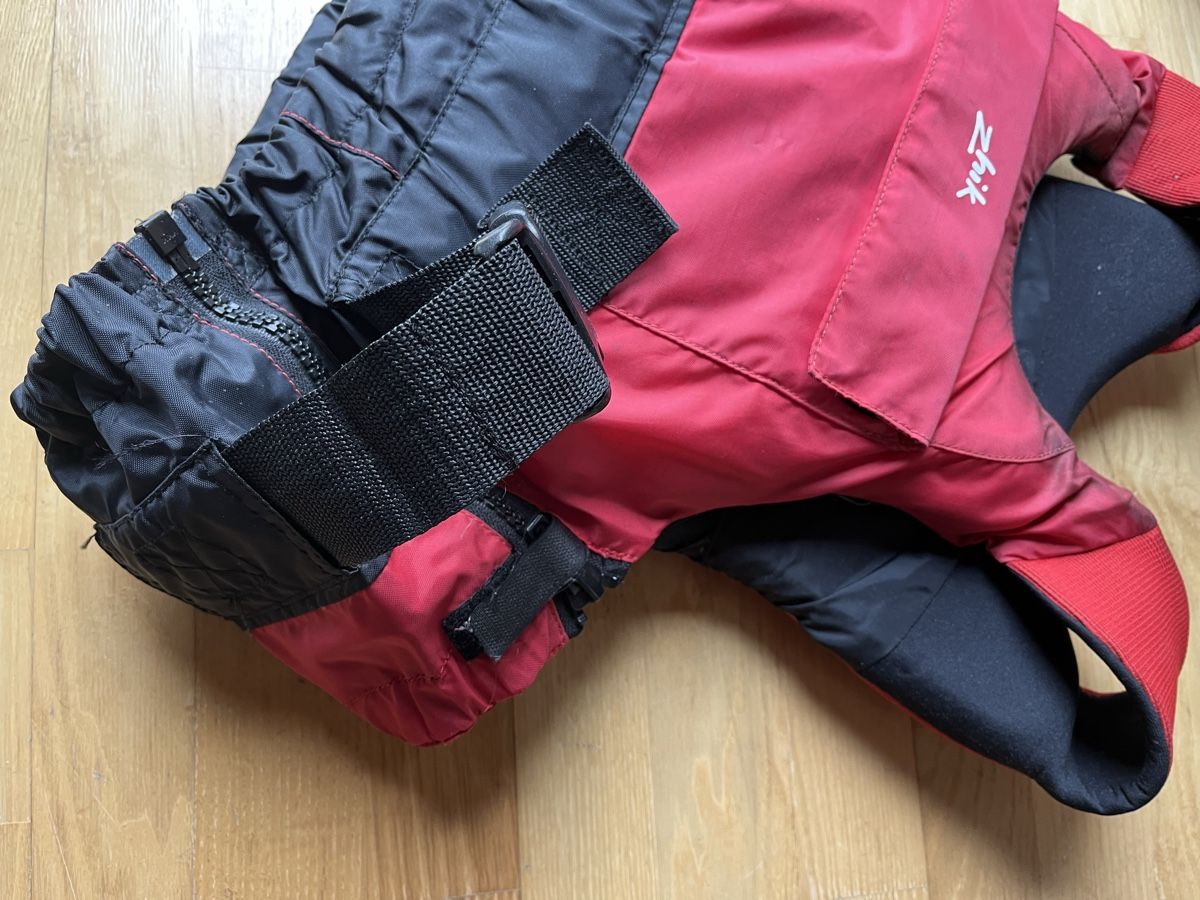 Schwimmwesten: Rettungsweste – Gebraucht aus Jona von Merchandise 1
