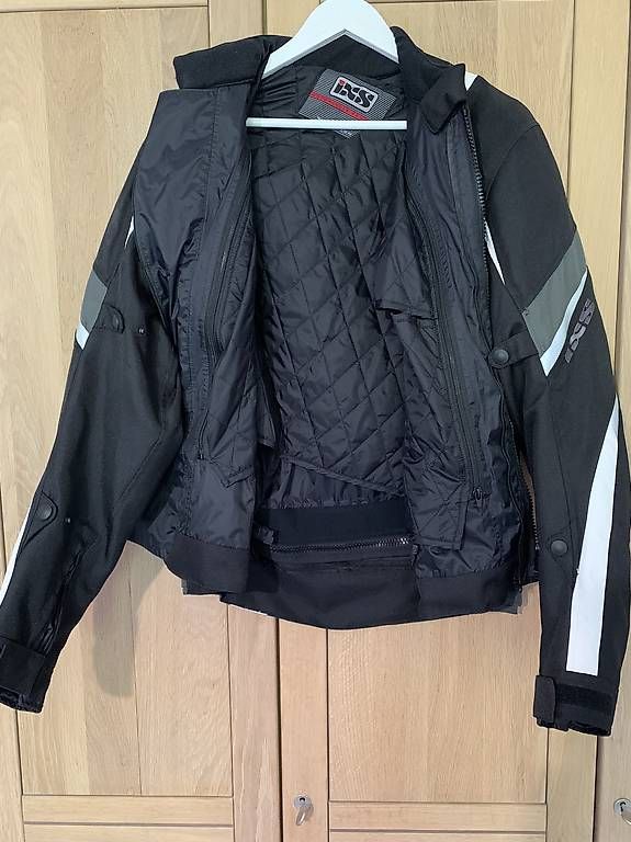 Giacche: Veste moto  – Usato da Morges venduto da bry_qr87 1