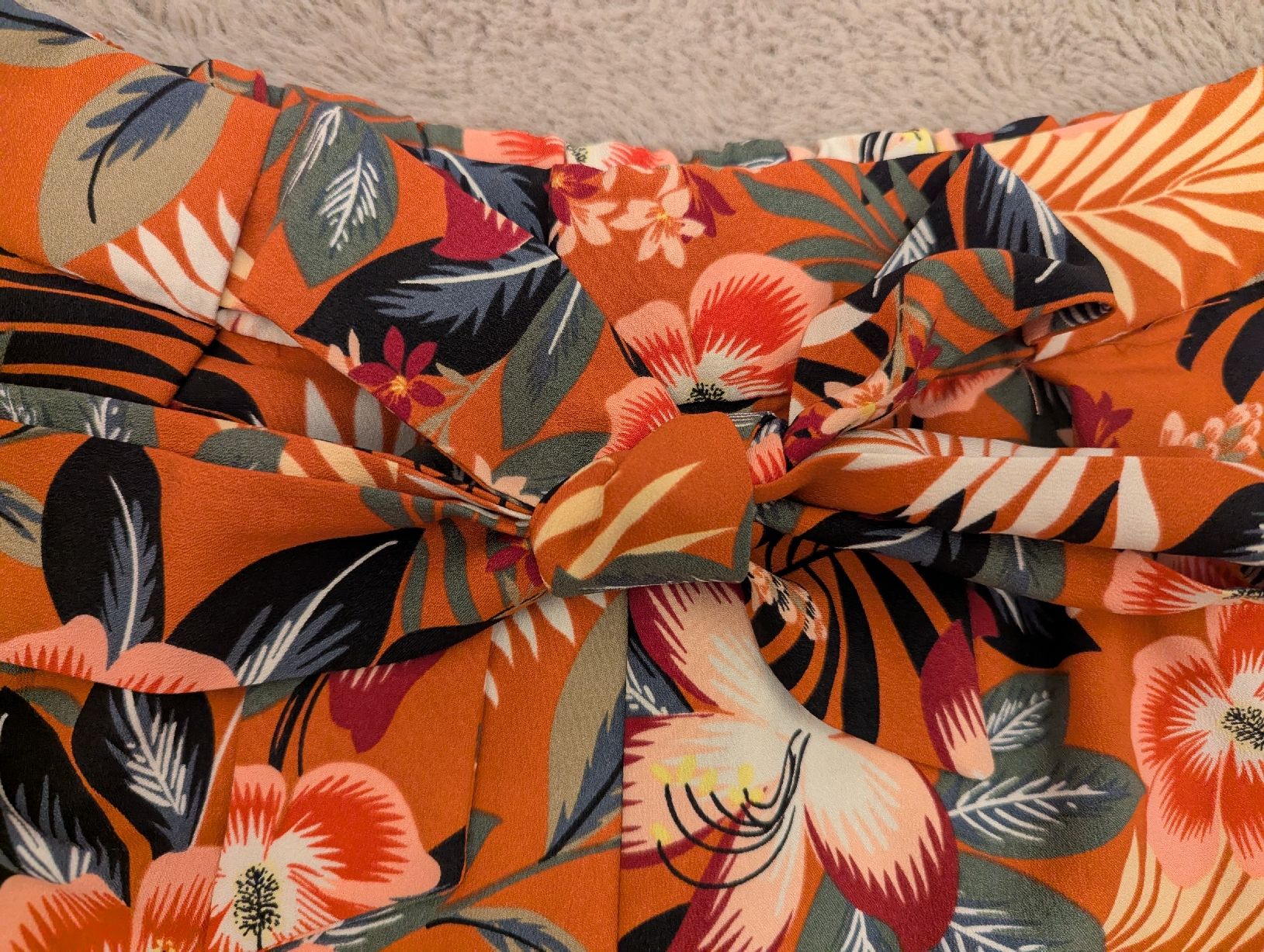 Zara Pantaloni: short Zara S – Usato da Montreux venduto da dem_gyt9 1