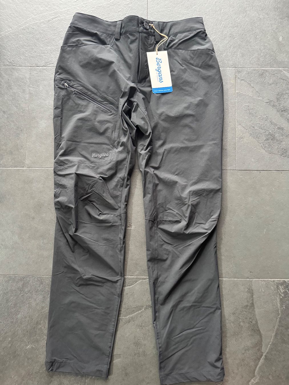 Bergans Pantaloni: Neue Bergans Damen Wanderhose Gr. M – Nuovo (secondo la descrizione) da Mels venduto da anon88