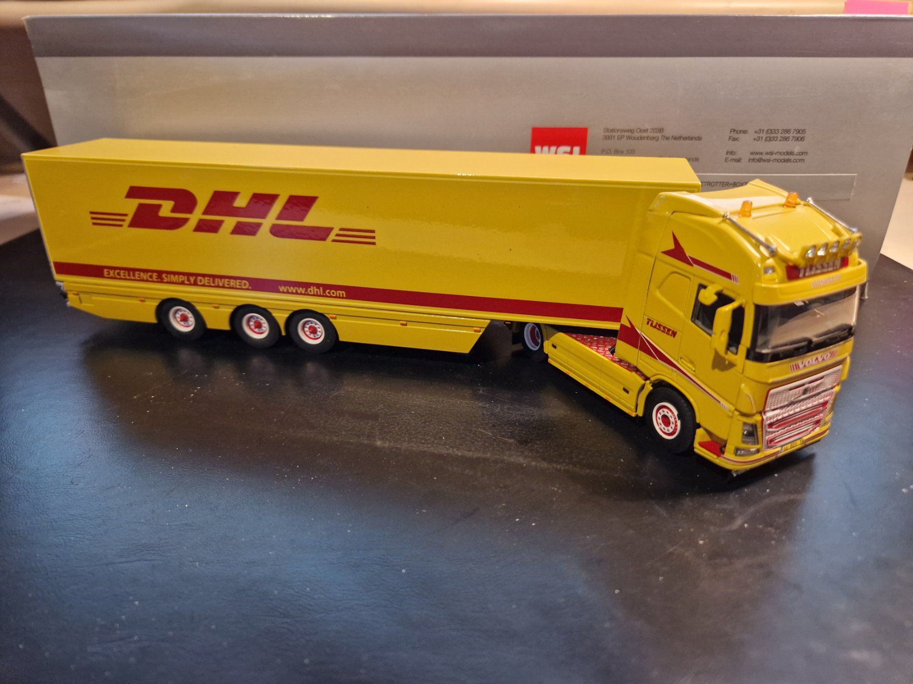 WSI Models Kits de montage: Tijesen DHL WSI- Modell 1:50 – D'occasion à Dürnten par gahtscho0815 1