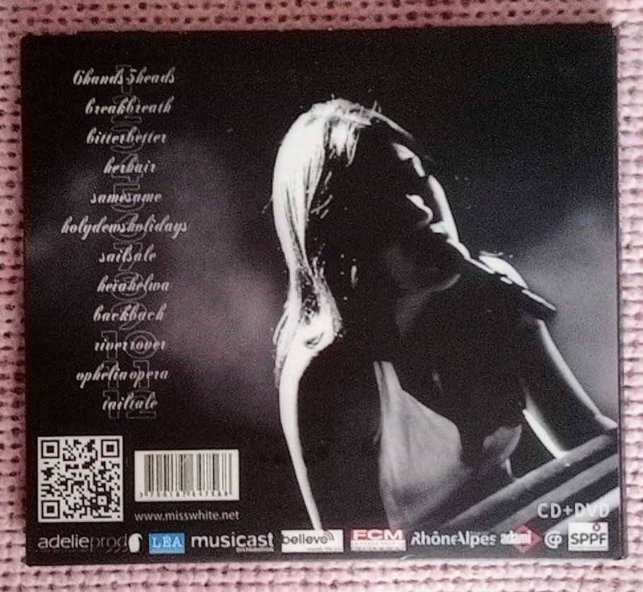 CDs: Miss White & The Drunken Piano – Same Same / CD + DVD - 2012 – Gebraucht aus Le Locle von PereiraHugo 1