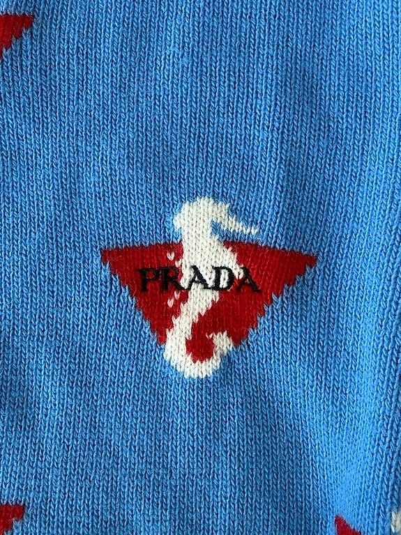 Maglioni & Felpe: PULL PRADA BLEU – Usato da Lausanne venduto da pas_dqy6 1