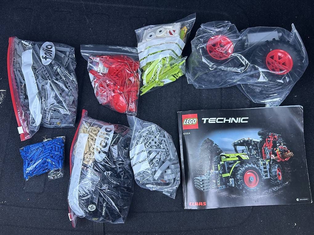 Kit di costruzioni: LEGO Technic Claas Xerion 42054 – Usato da Konolfingen venduto da Buri3510 2