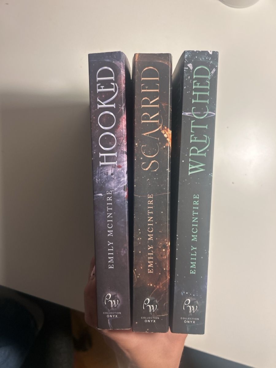 Libri: Never After VF tomes 1 à 3 – Usato da Orsières venduto da champ10 2