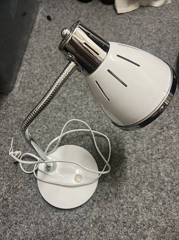Lampen: Tischlampe – Gebraucht aus Feldbach von Pitli1