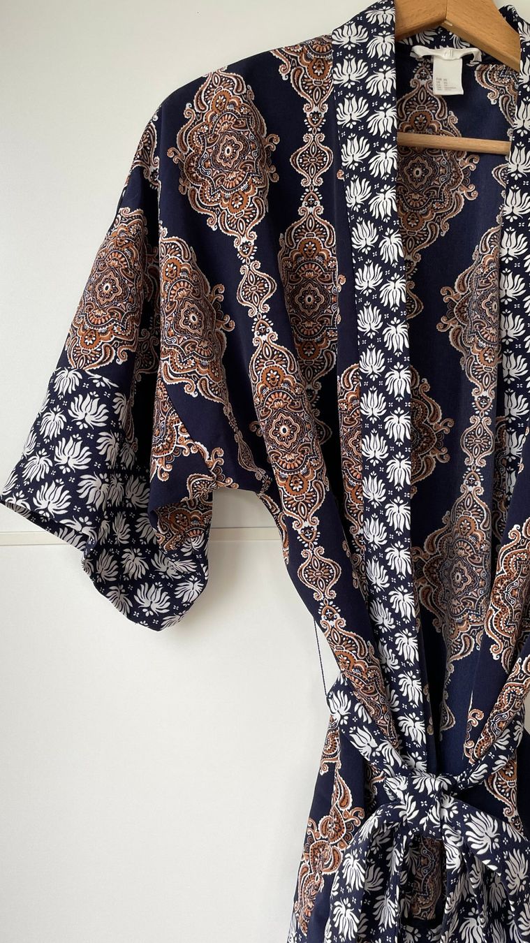 Arte internazionale: Kimono, Grösse XS – Usato da Burgdorf venduto da Crown. 5