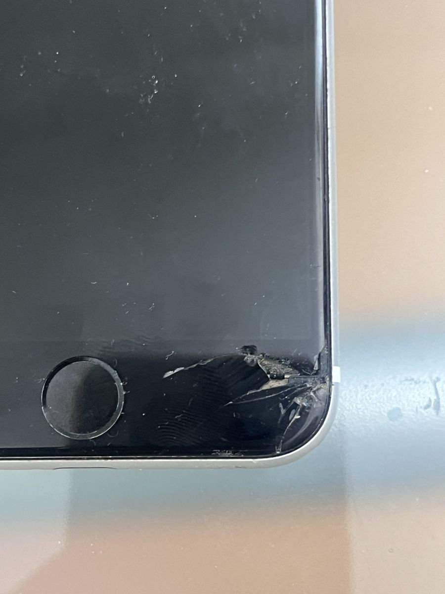 Apple Telefoni cellulari / Smartphones: Gebrauchtes iPhone SE (2nd Gen) – Usato da Wallisellen venduto da yul_j62d 3