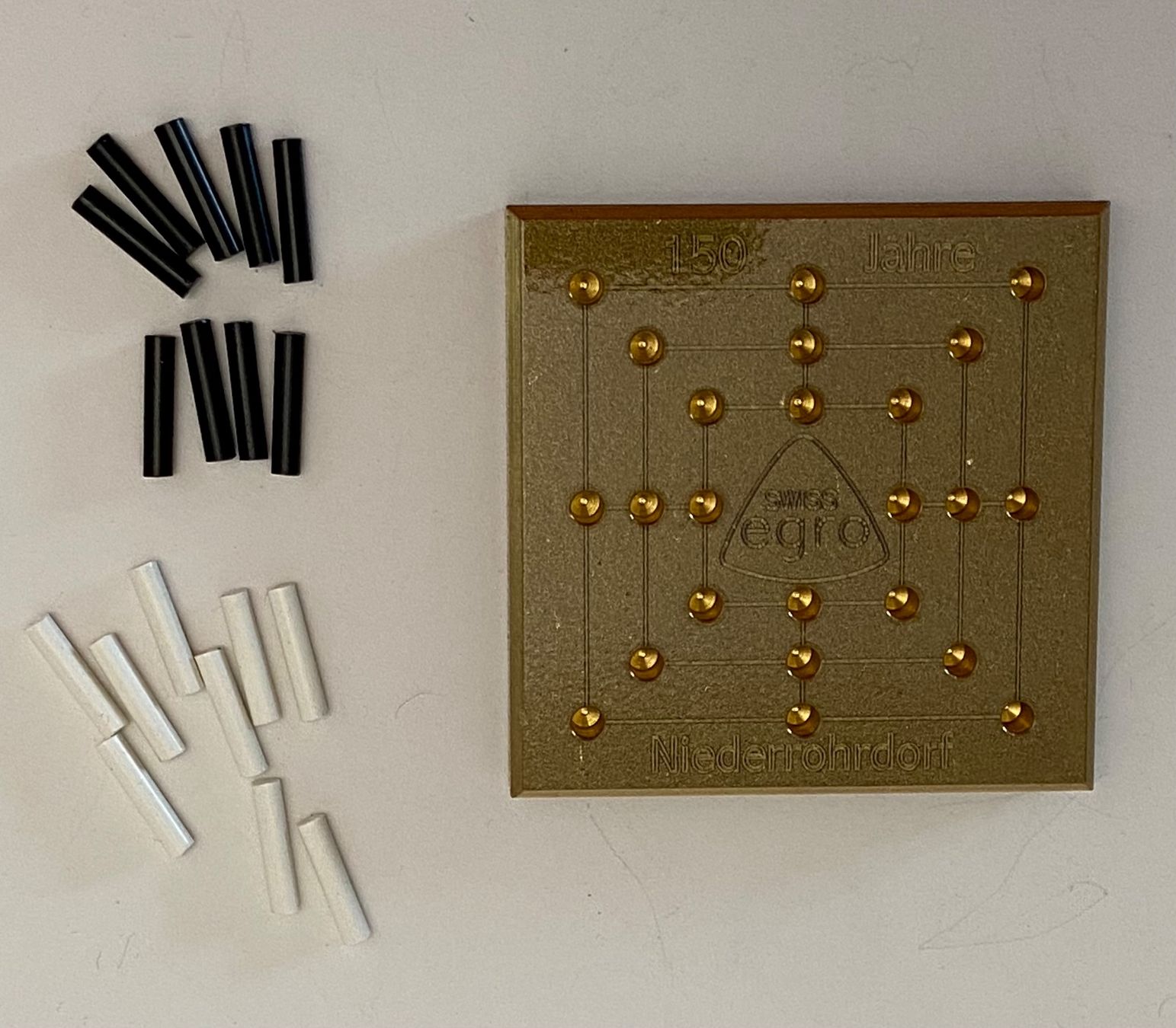 Giochi: Mini Mühle Spiel Messing mit Anleitung – Usato da Fislisbach venduto da chili2006 2