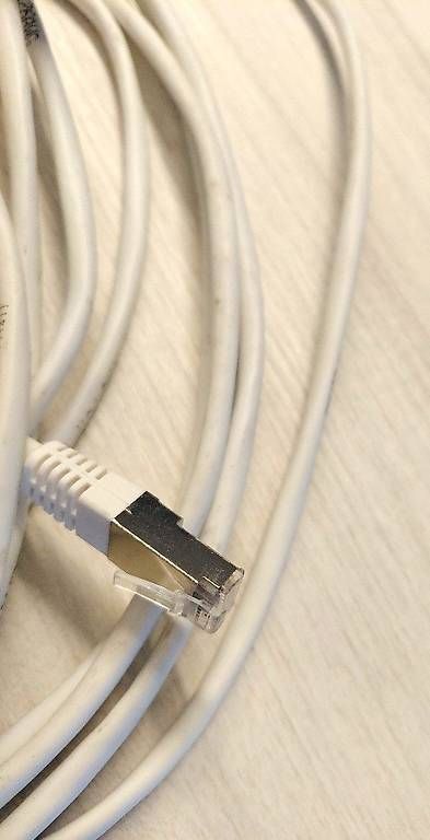 Cavi: Câble réseau 🔌 - 10m – Usato da St-Livres venduto da lune_bleue 3
