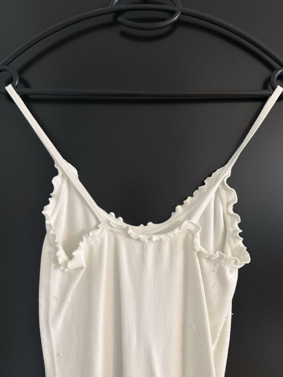 Bershka Vestiti: Trägerkleid, eng, weiss mit Rüschen  – Usato da St. Niklausen LU venduto da car_2562 1
