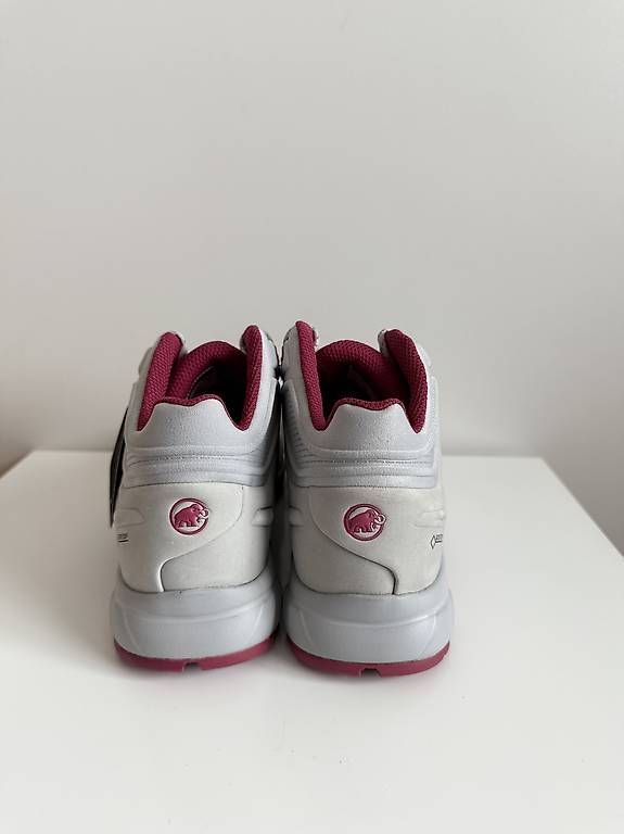 Mammut Scarpe da donna: Mammut Convey MID Goretex gr 38 2/3 Wanderschuhe – Nuovo (secondo la descrizione) da Zürich venduto da Altruisti 4