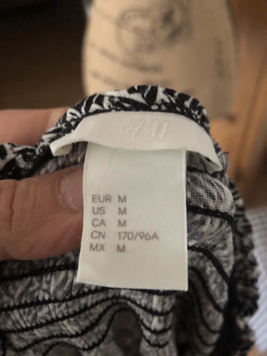 Top: Petit haut , taille S – Nuovo (secondo la descrizione) da Biel/Bienne venduto da Lianumi 3