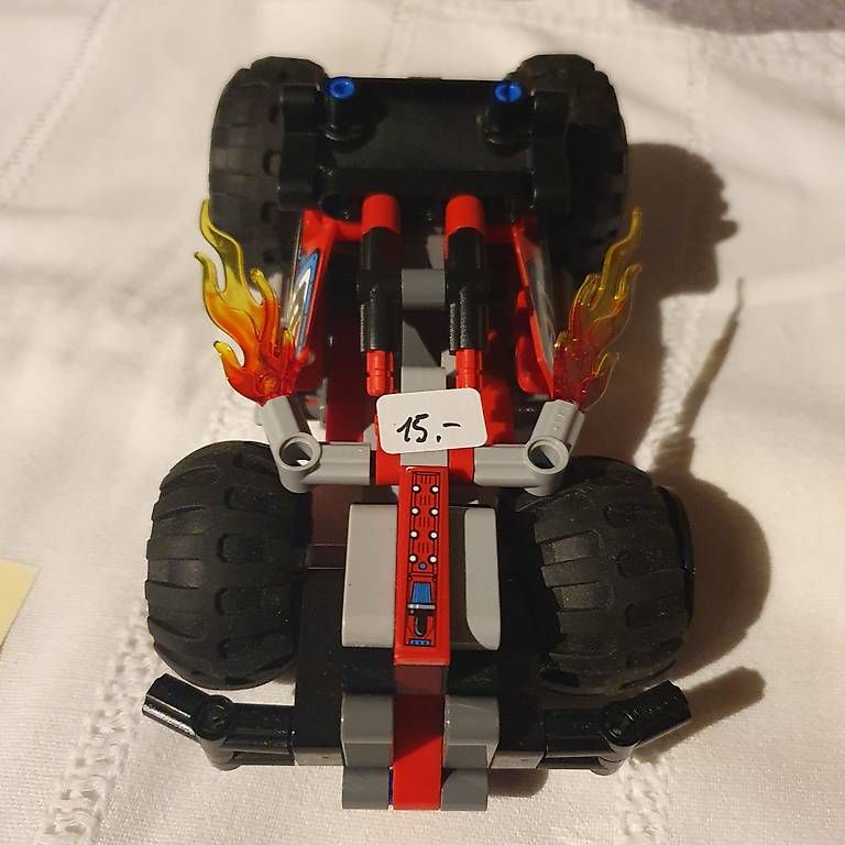 Kit di costruzioni: LEGO Technic 42073 BASH!  voiture rétrofriction – Usato da Corcelles-le-Jorat venduto da Fashion_Unfold