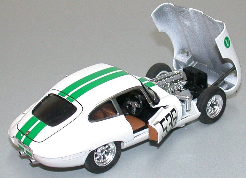 Jaguar Modellini d'auto: Jaguar E-Type (XK-E) Competition Coupé, UNIKAT 1:24 – Nuovo (secondo la descrizione) da Ortschwaben venduto da usmodels 3