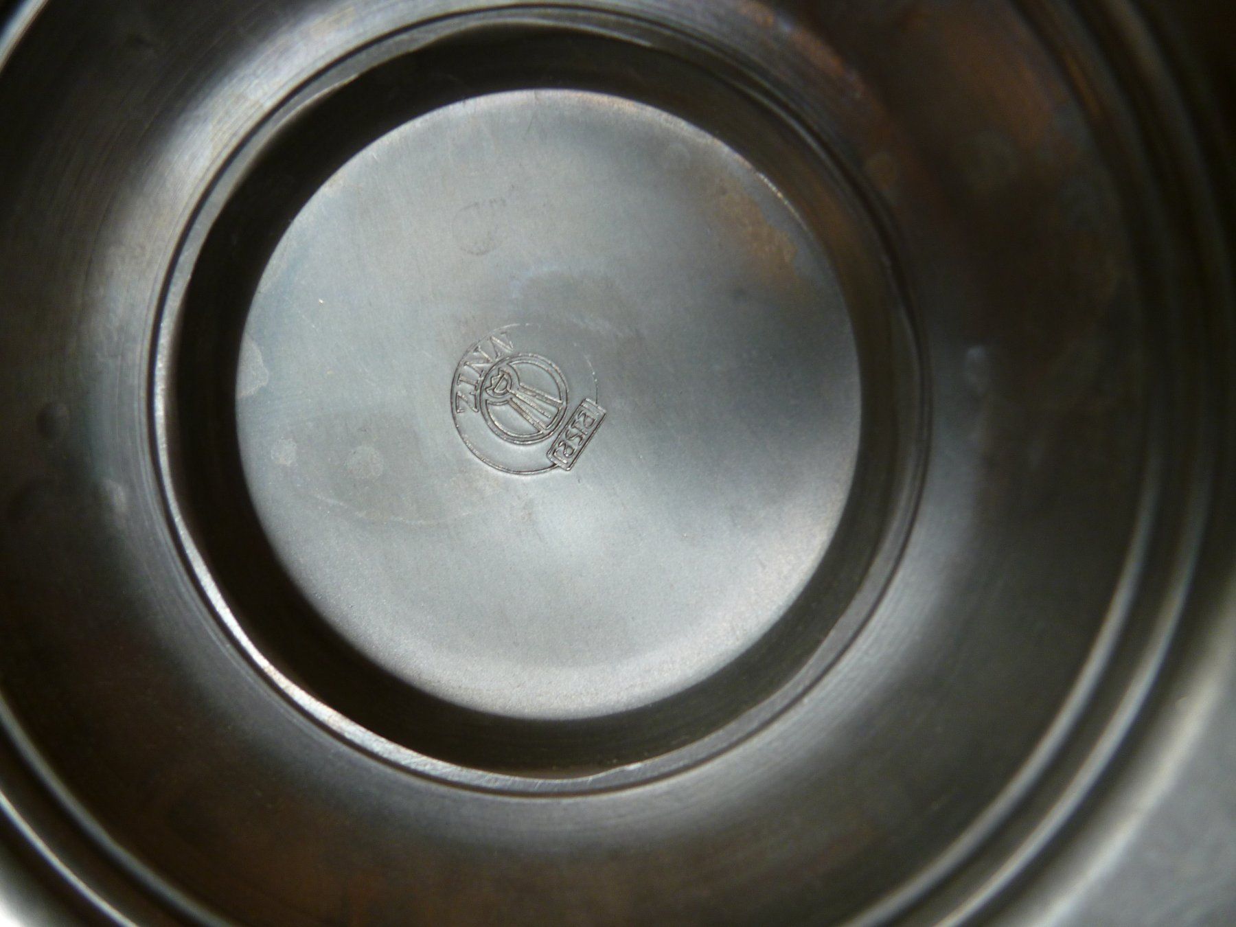 Bicchieri: Bierkrug Zinn mit Deckel – Usato da Dättlikon venduto da Mamakuga 5