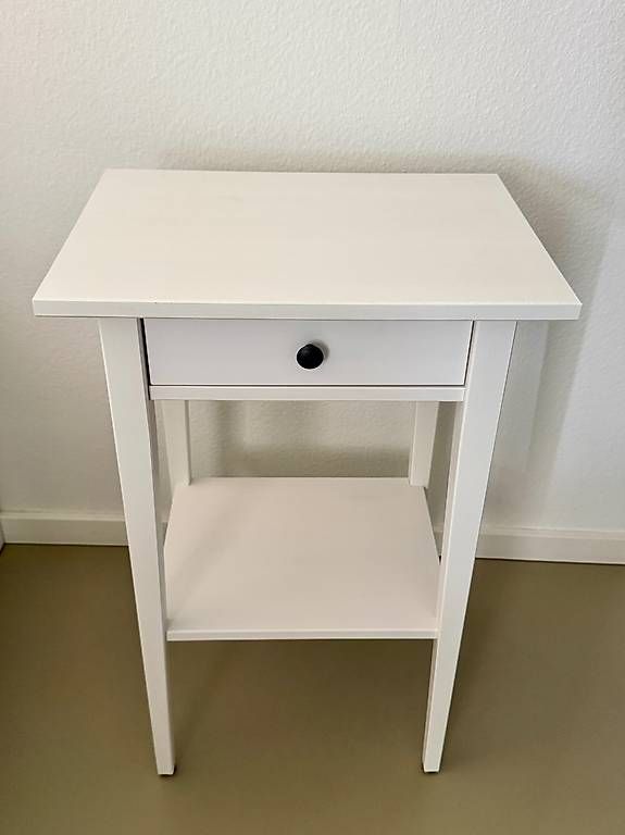 Nachttische: Hemnes Nachttisch weiss  – Gebraucht aus Zürich von maw_67ls