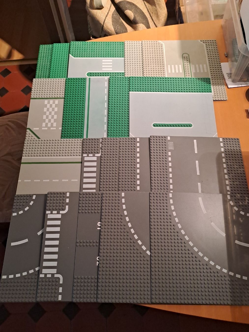 Lego Giocattoli: Diverse Lego Platten   Versand möglich – Usato da Kestenholz venduto da Knox1973
