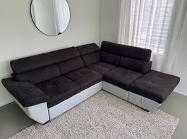 L-förmiges Sofa mit Schlaffunktion (270x220) - guter Zustand