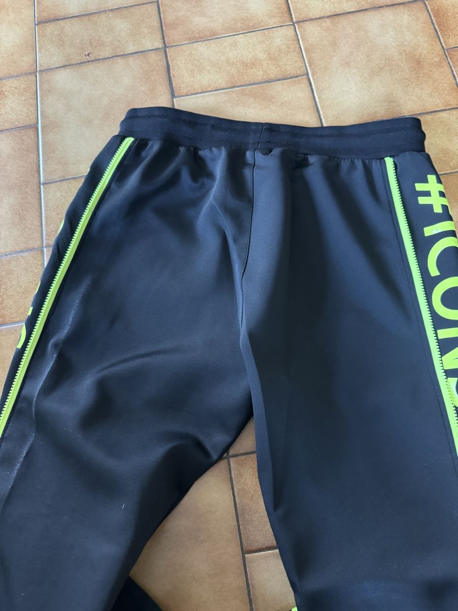 Pantaloni: Pantalon jogging icon noir/jaune XL – Usato da Veyrier venduto da kimedovapa 2