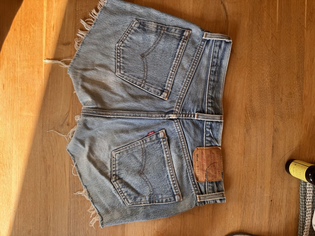 Levi's Jeans: Schöne vintage levis Jeans shorts – Usato da Adliswil venduto da Vina 5