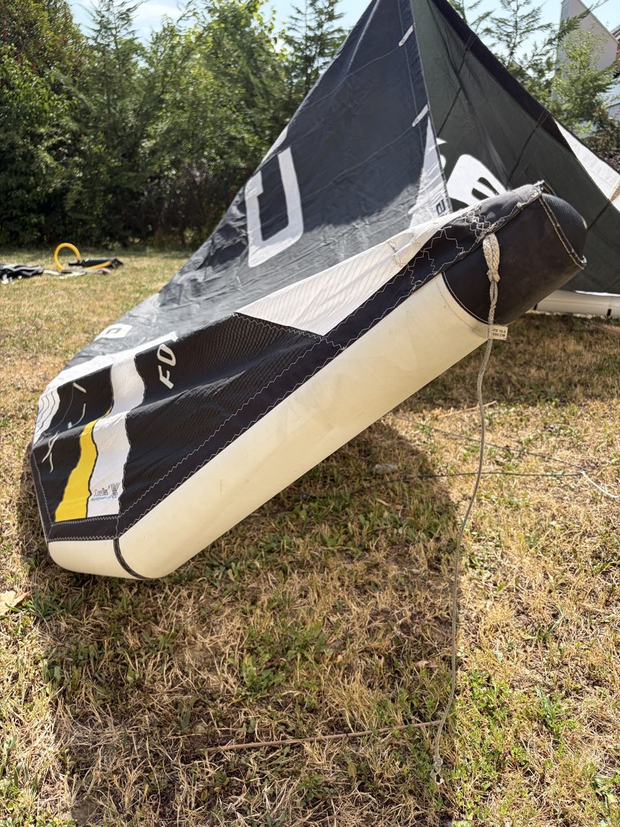 Core Kite: Core x-lite 10 with Sensors pro 2s bar – Gebraucht aus Nyon von tor_6gr5 3