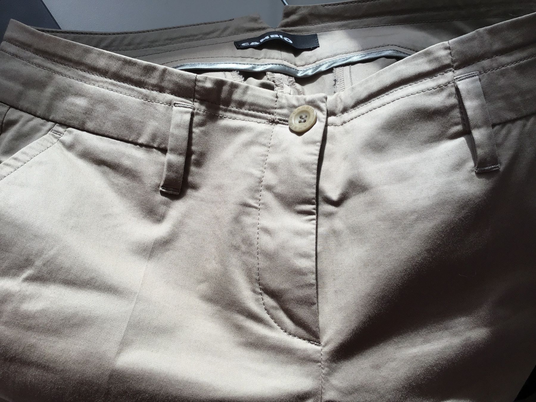 Cambio Pantaloni: CAMBIO HOSE beige Grösse 34 – Usato da Glattfelden venduto da ire_w6h2 3