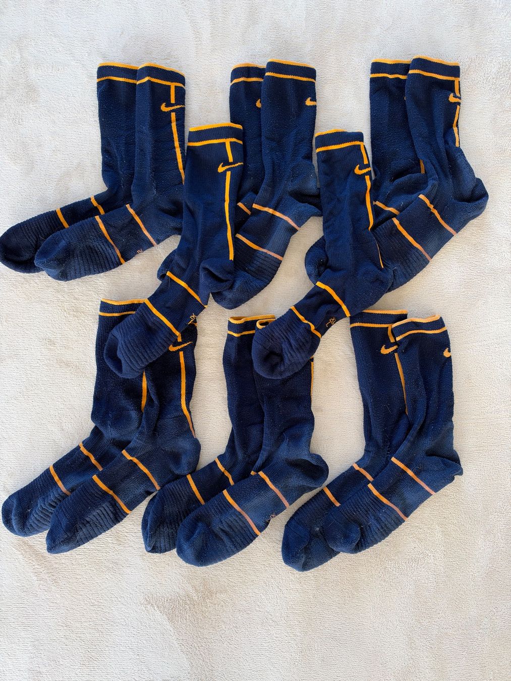 Nike Chaussettes: NIKE CREW TENNIS SOCKS – D'occasion à Appenzell Meister. par marzbar8