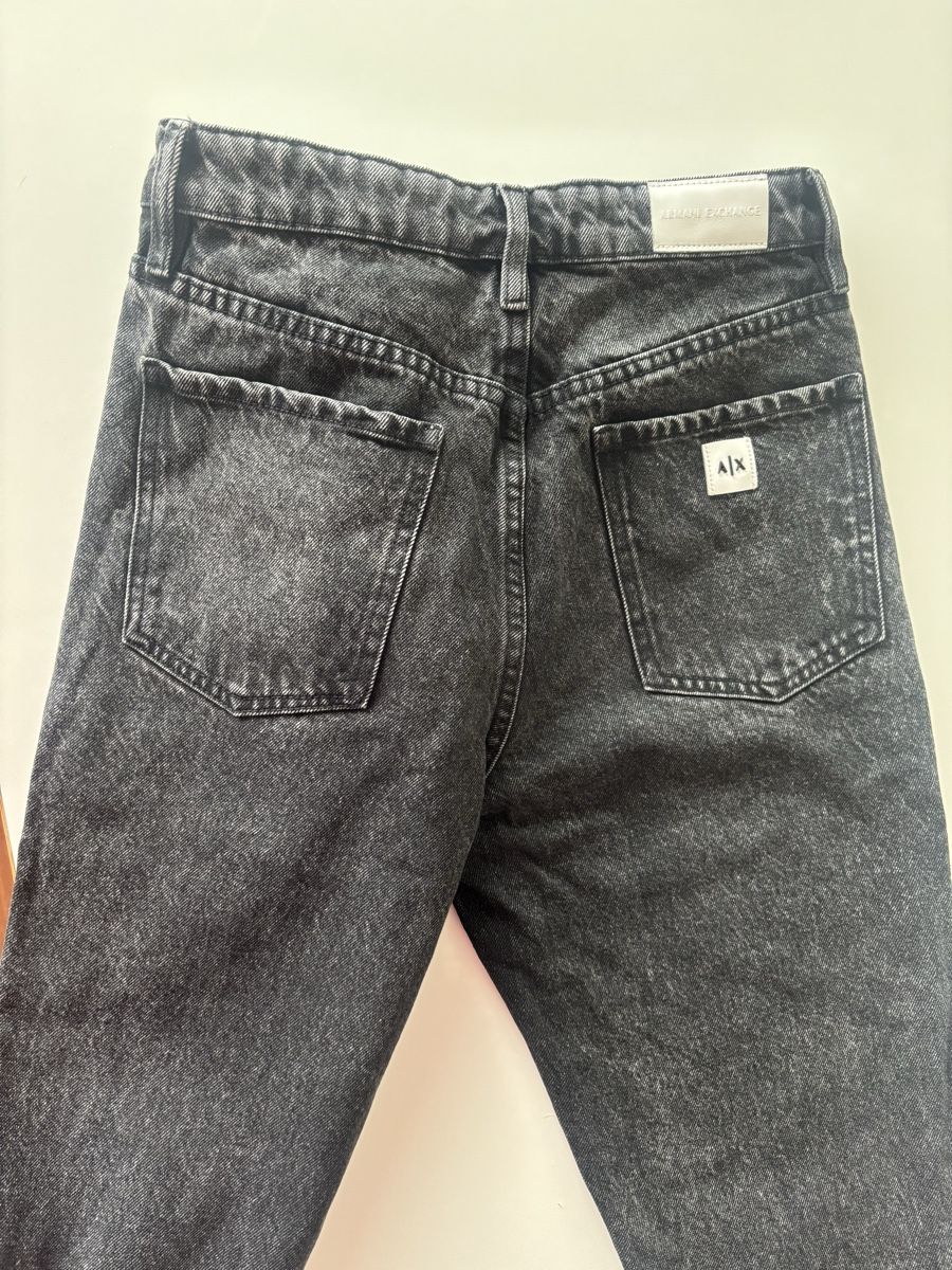 Armani Jeans: Armani Exchange Carrot Jeans Grau – Usato da Zug venduto da eic_6lnh 2