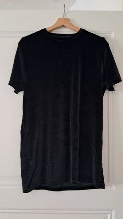 Samt T-Shirt schwarz Grösse M neuwertig